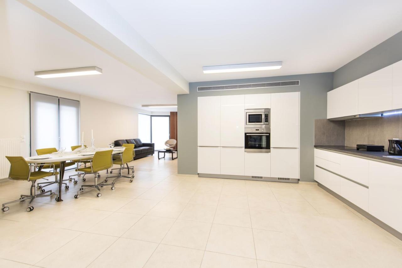 Spacious Fully Equipped 3bd 2bath In The Heart Of With Balconies Ac And Fast Wifi #1 Appartement