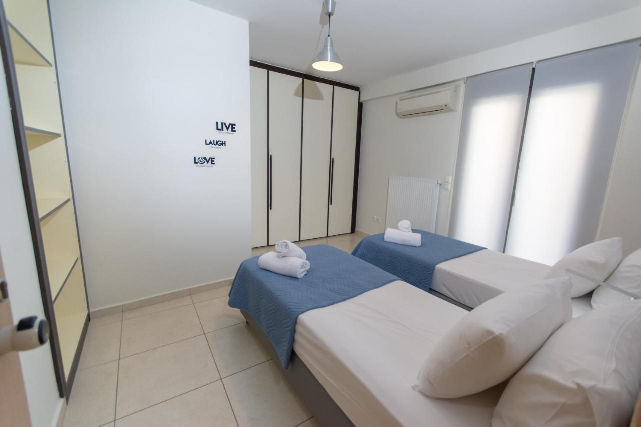Spacious Fully Equipped 3bd 2bath In The Heart Of With Balconies Ac And Fast Wifi #1 * Héraklion