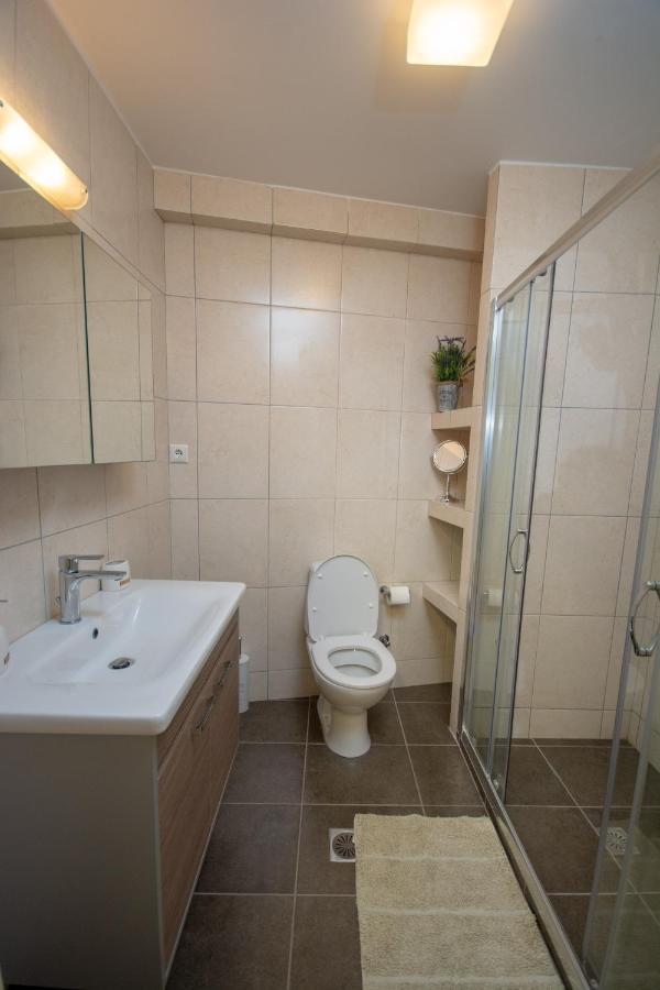 Spacious Fully Equipped 3bd 2bath In The Heart Of With Balconies Ac And Fast Wifi #1 Héraklion