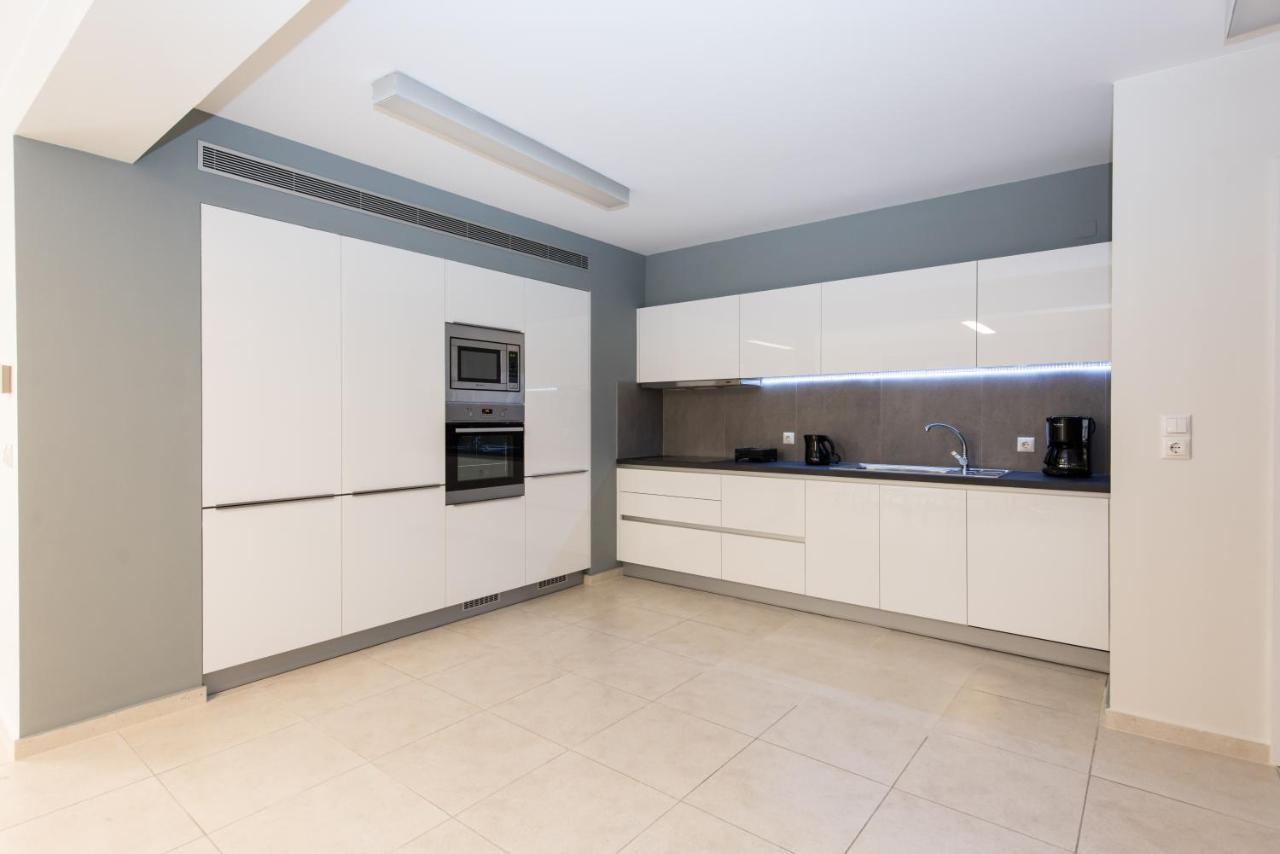 Spacious Fully Equipped 3bd 2bath In The Heart Of With Balconies Ac And Fast Wifi #1 Appartement Héraklion